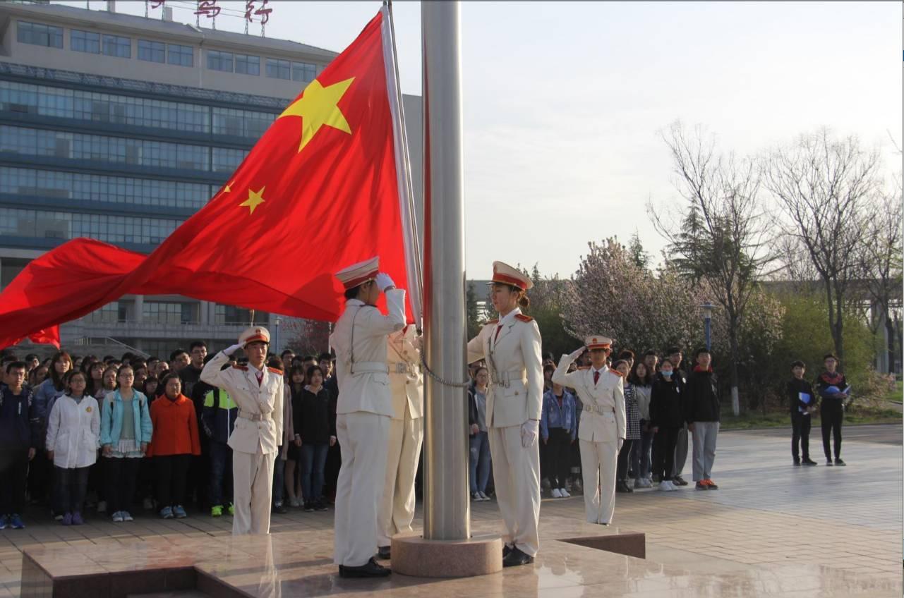 如果你的领导叫你帮她找房子但是你不了解怎么办？游戏画面